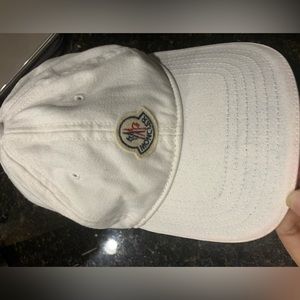 Moncler hat